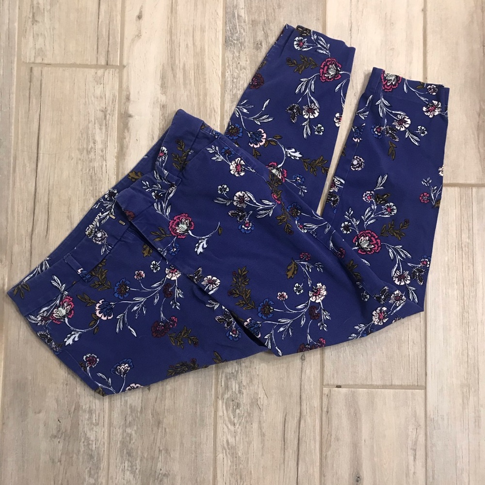 Floral Old Navy Pixie Pants.